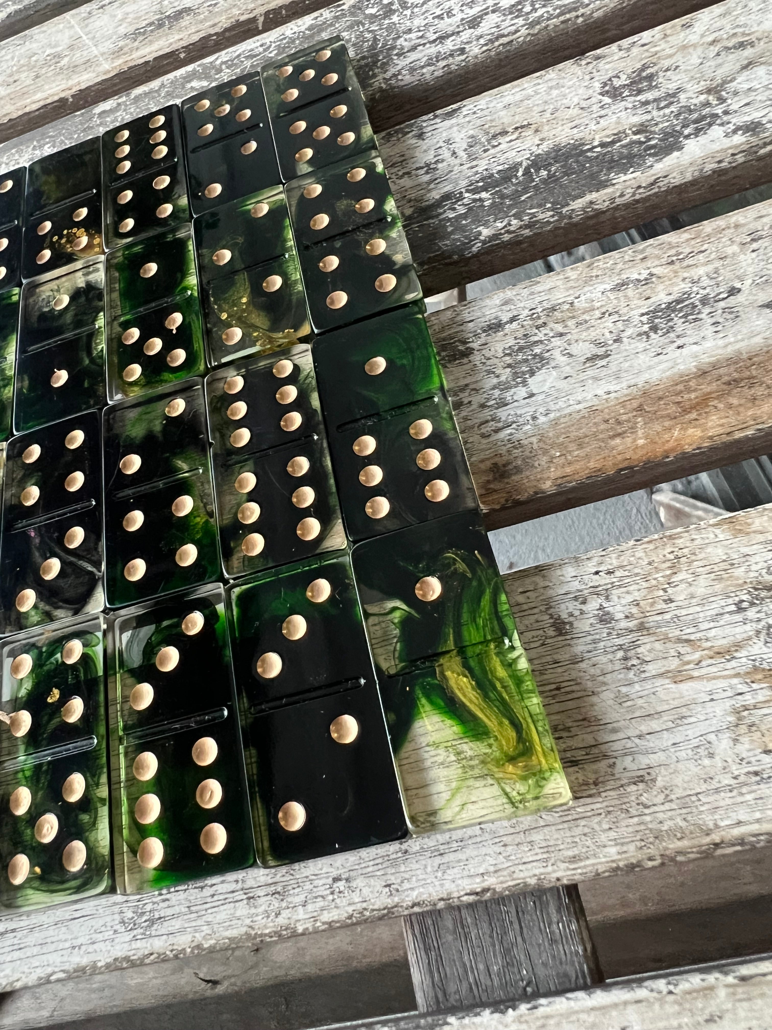 Midnight Moss Domino Set