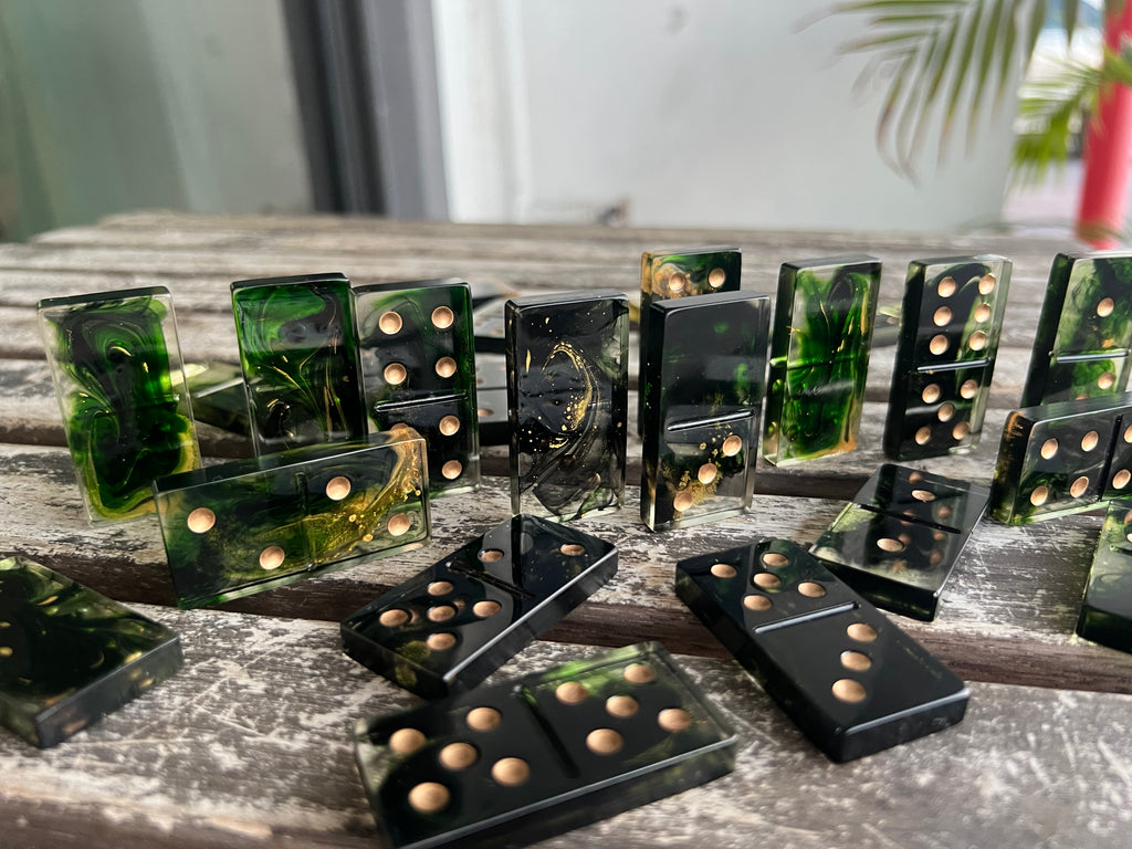 Midnight Moss Domino Set