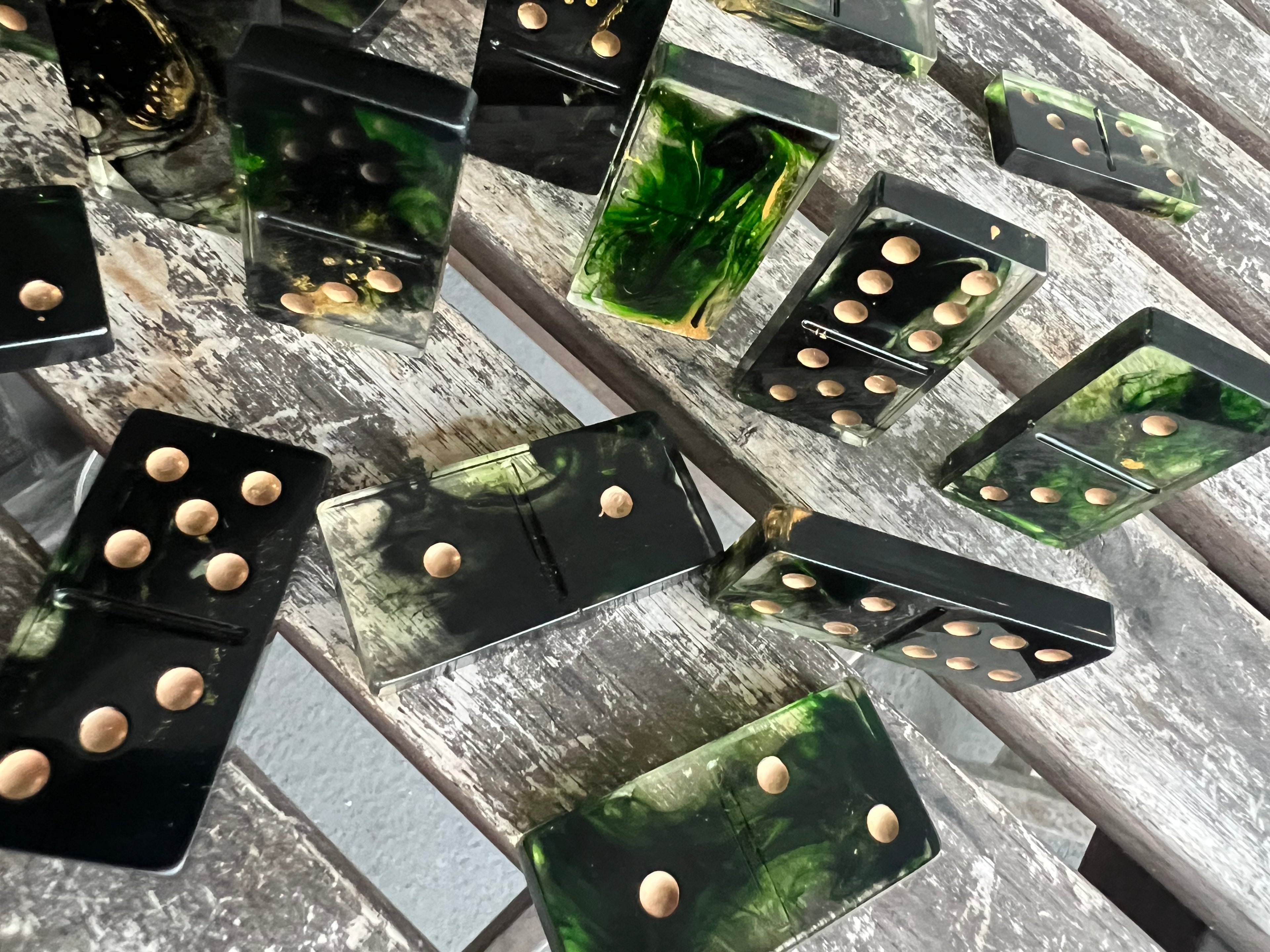 Midnight Moss Domino Set